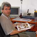 	Archiwum PRESS&MEDIA 2004 - Sztab główny 